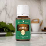 Difusor con Aroma Life creando ambiente cálido en el hogar.