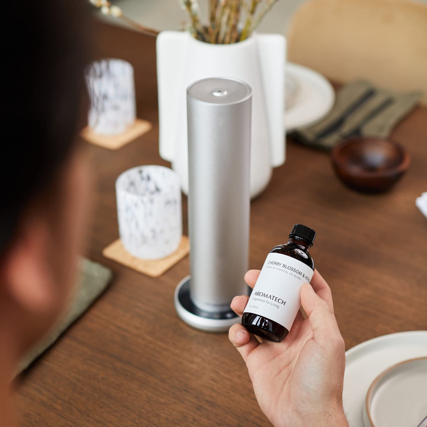 AromaTech Hinoki madera: nota cálida para relajarse al regresar a casa.