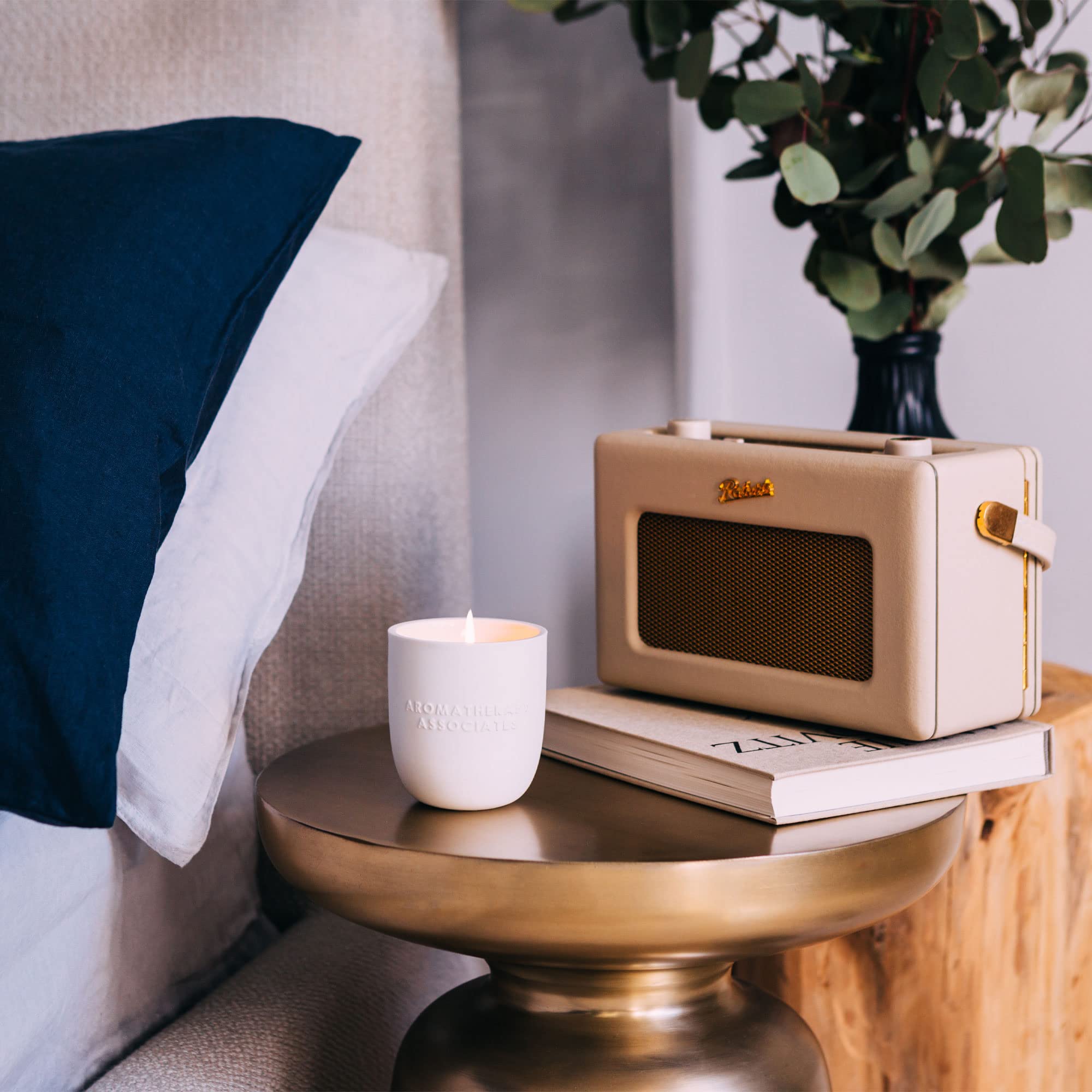Vela Rosa de Aromatherapy Associates para crear ambiente relajante en casa