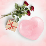 Cuarzo rosa Artistone para meditación y enfoque del chakra.