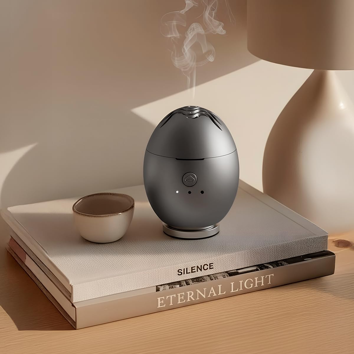 Difusor Orbby portátil para escritorio gris, ayuda a crear atmósfera fresca en la oficina