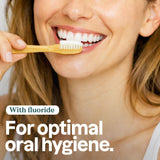 ATTITUDE pasta dental menta verde con sabor refrescante.
