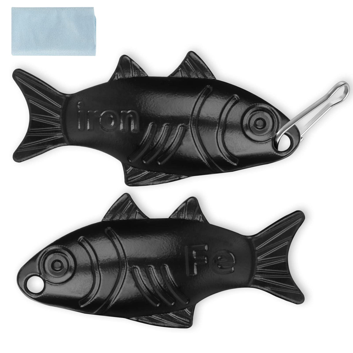 Awaiymi pescados de hierro dos piezas frente, listo para aportar hierro naturalmente a las comidas.