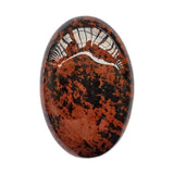 Piedra ovalada Bacatgem para relajación y alivio del estrés en sesión de spa.