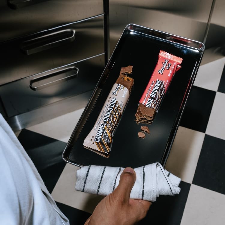 Barebells barra proteica vegana para uso rápido, sabor caramelo con chocolate