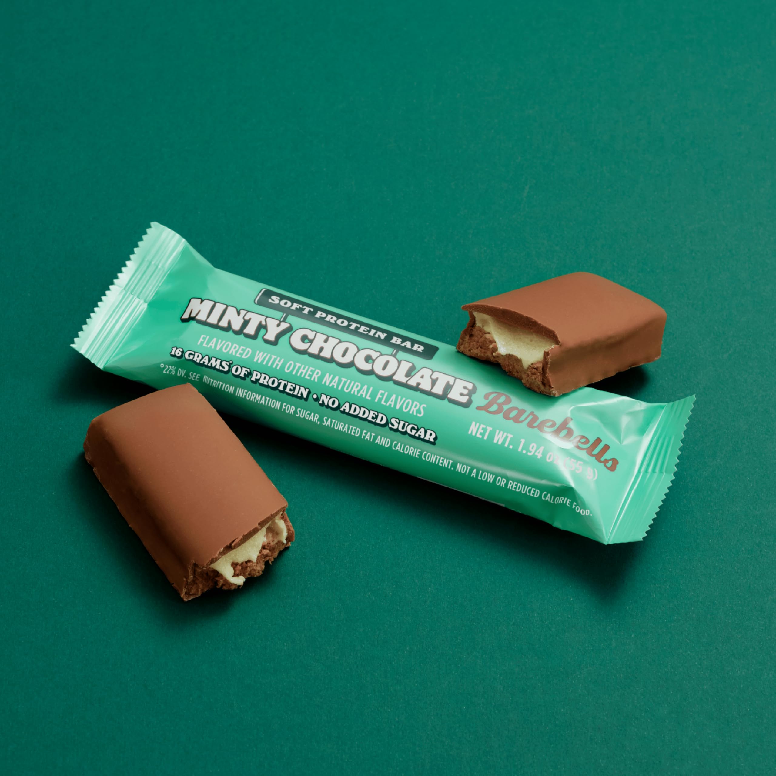 Barebells barra post-entrenamiento sabor menta-chocolate, ayuda a satisfacer antojos sin perder tiempo.