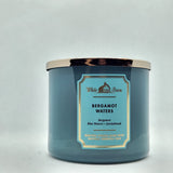 Vela Bath & Body Works de tres mechas Bergamot Waters perfuma la sala