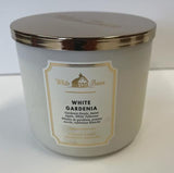 Bath & Body Works White Barn vela para aromaterapia suave en estancias.