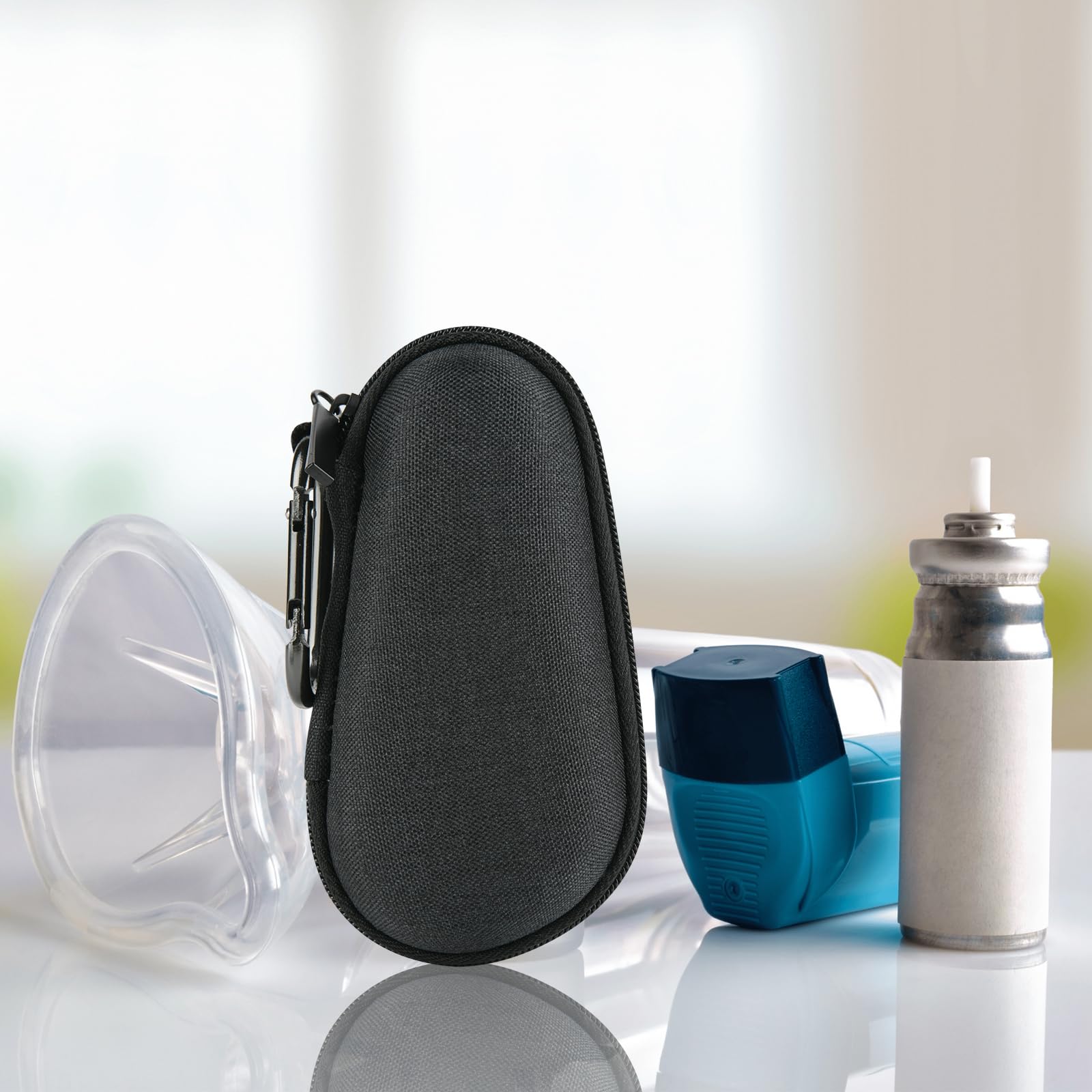 Estuche Beautyflier para inhalador, con bucle clip, práctico para enganchar a cinturón o bolso.