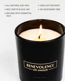 Vela de soja Benevolence LA con aroma natural envolvente para cualquier habitación.