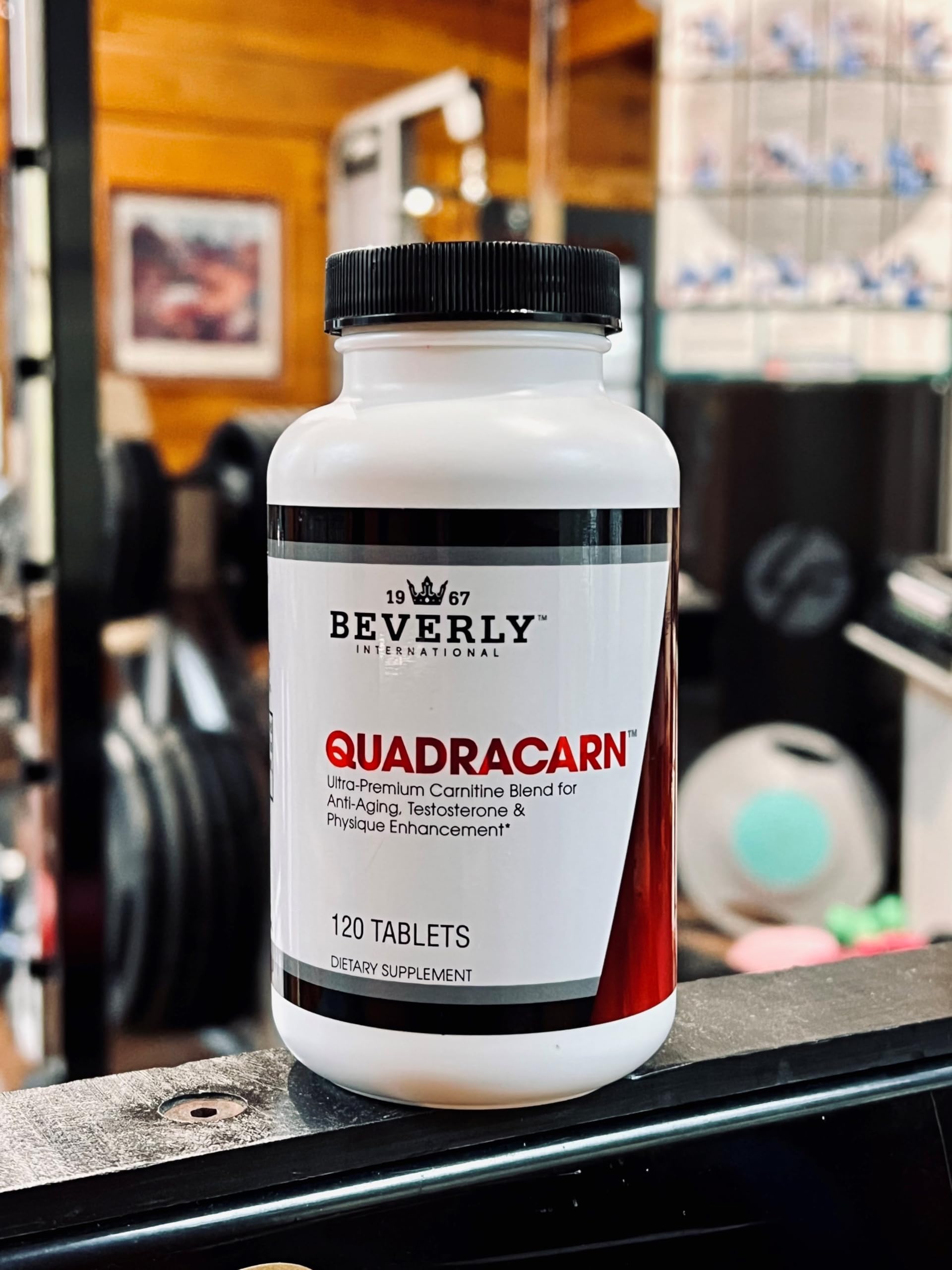 Lista de ingredientes de Quadracarn Beverly International, incluyendo carnitina y Gymnema sylvestre.