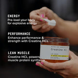 BEYOND RAW Creatine HCl, textura de polvo, disolución fácil y uso diario