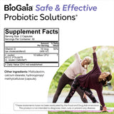 BioGaia Osfortis escena en mesa de baño para GI wellness.