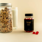 Dos gomitas B12 de Black Girl Vitamins como porción diaria