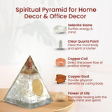 Bombay Crystals Export ambiente sereno para meditación con pirámide.
