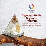 Bombay Crystals Export detalle de resina en la pirámide para enfoque mental.