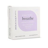 Breatherapy Breathe parche aplicado en el pecho para aroma calmante.