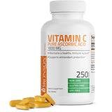 Bronson Vitamina C 1000 mg en botella para apoyo diario.