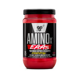 BSN AMINO X: bote vertiendo polvo para recuperación muscular tras entrenamiento
