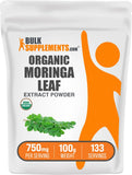 BulkSupplements Moringa Orgánico Polvo - empaque para añadir a batidos de forma rápida.