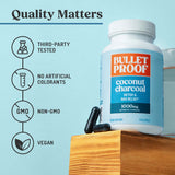 Bulletproof cápsulas carbón activado coco sin OGM para digestión natural.