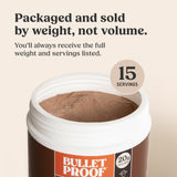 Bulletproof chocolate colágeno se mezcla en café o batidos para consumo diario.
