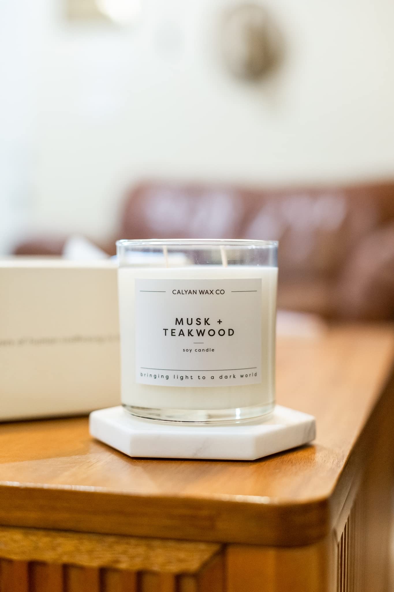 Calyan Wax Co. Donación del 5% de beneficios, impacto social positivo.