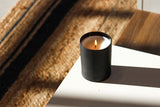 Calyan Wax Co. Vela para salón, ambiente cálido y atractivo.