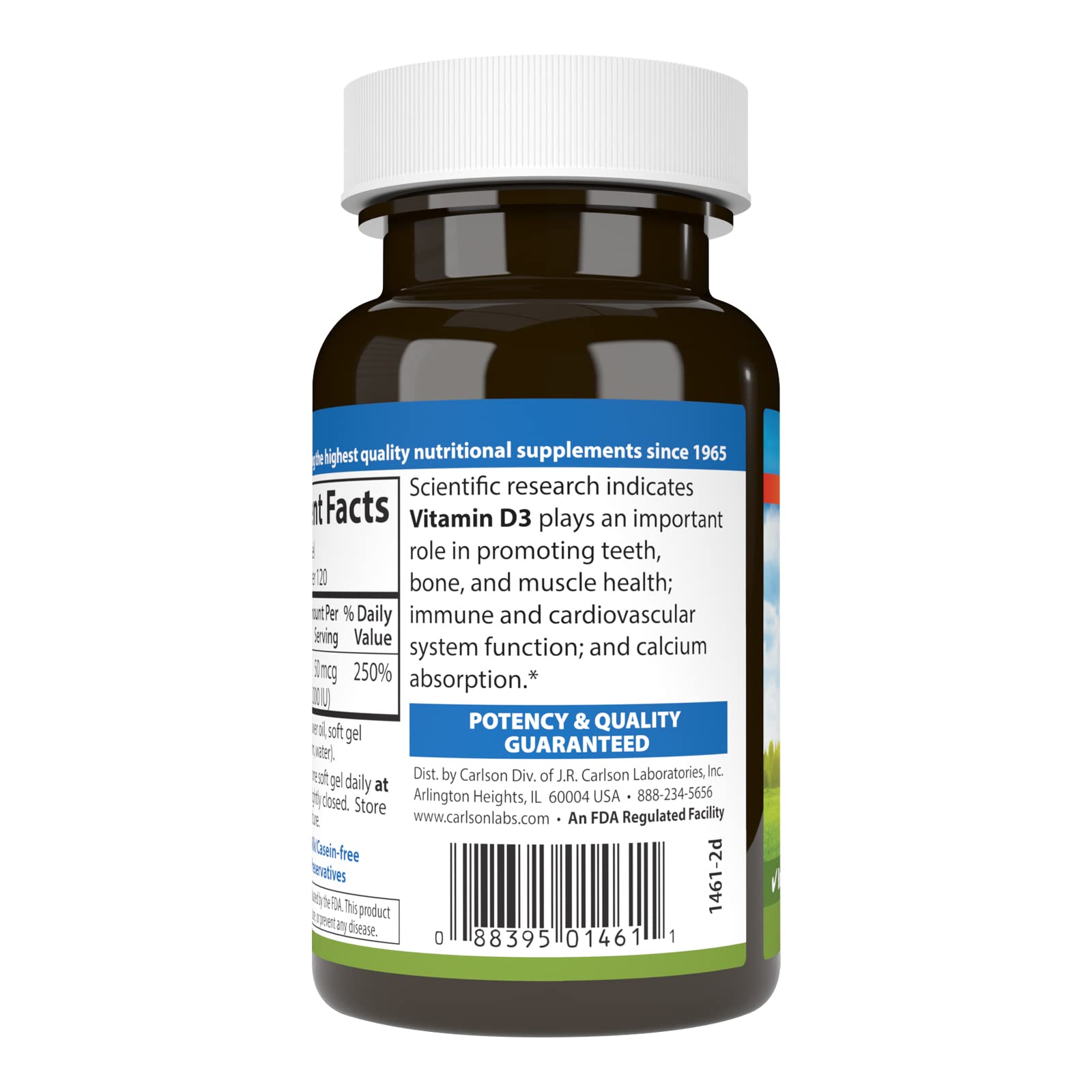 Carlson Vitamina D3, cápsulas suaves en la mano para uso diario.