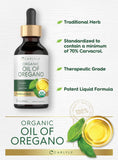 Gota de Aceite de Orégano Carlyle lista para diluir en bebidas.
