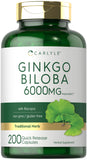 Carlyle Ginkgo Biloba cápsulas en botella, apoyo a la vitalidad diaria.