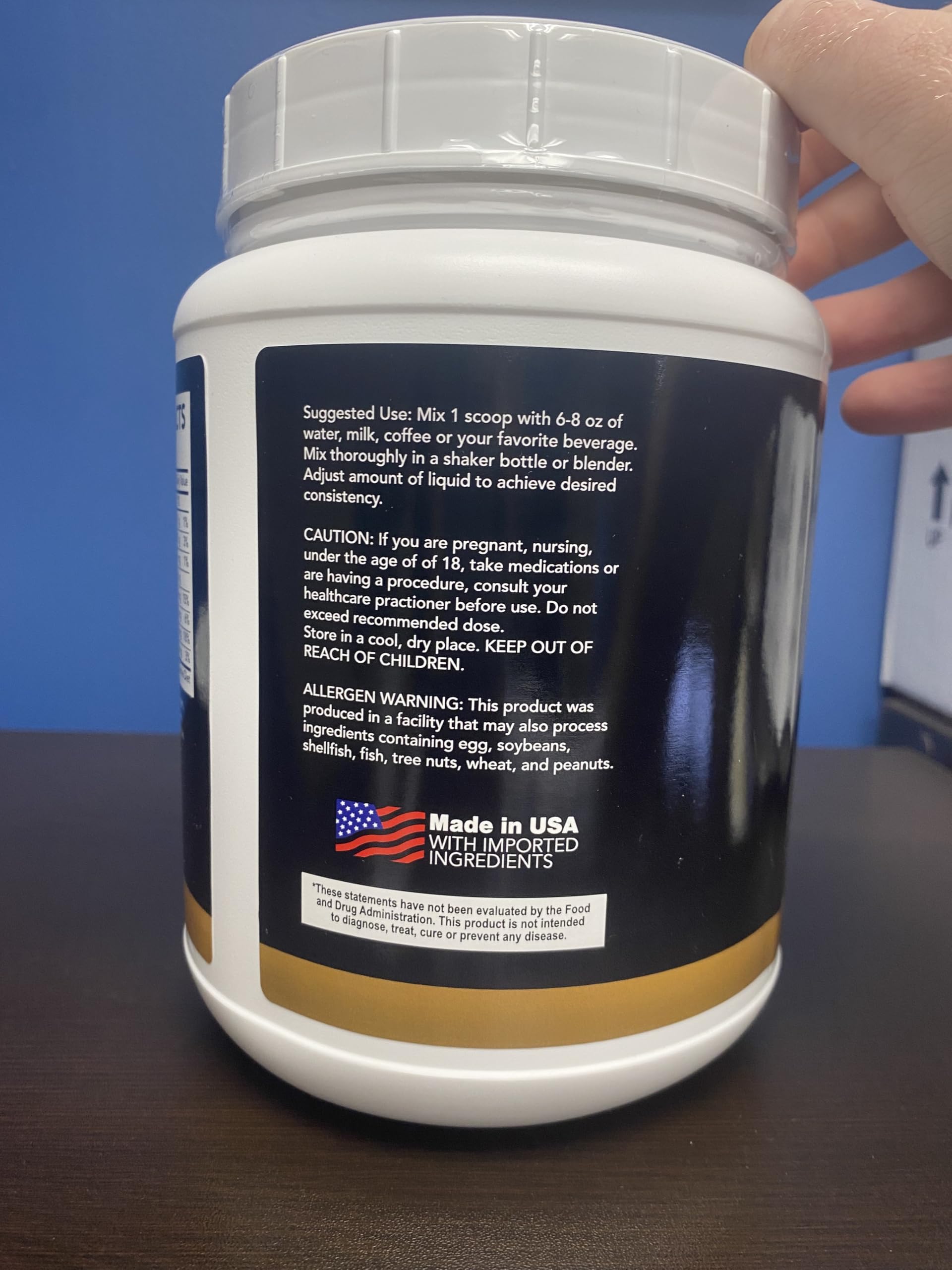 Carnivore Fit Batido de Proteína de Res con textura cremosa.