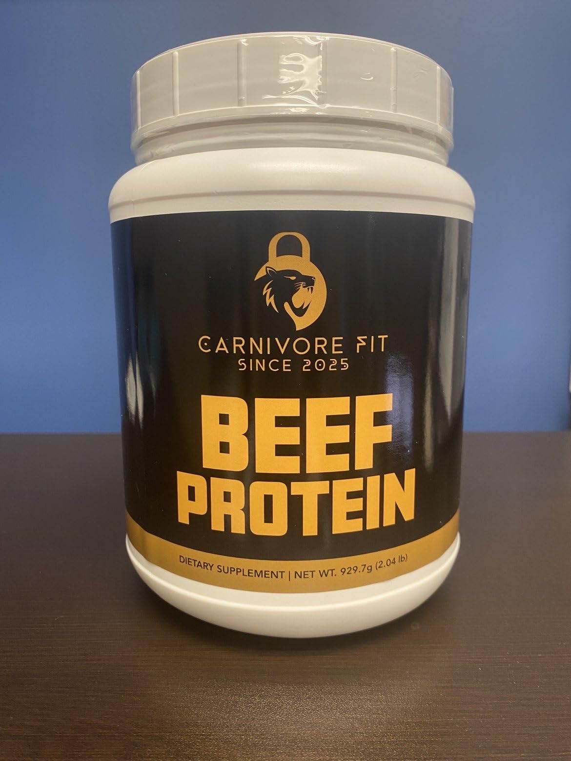 Carnivore Fit Proteína de Res en Polvo en envase; 26 g por porción.