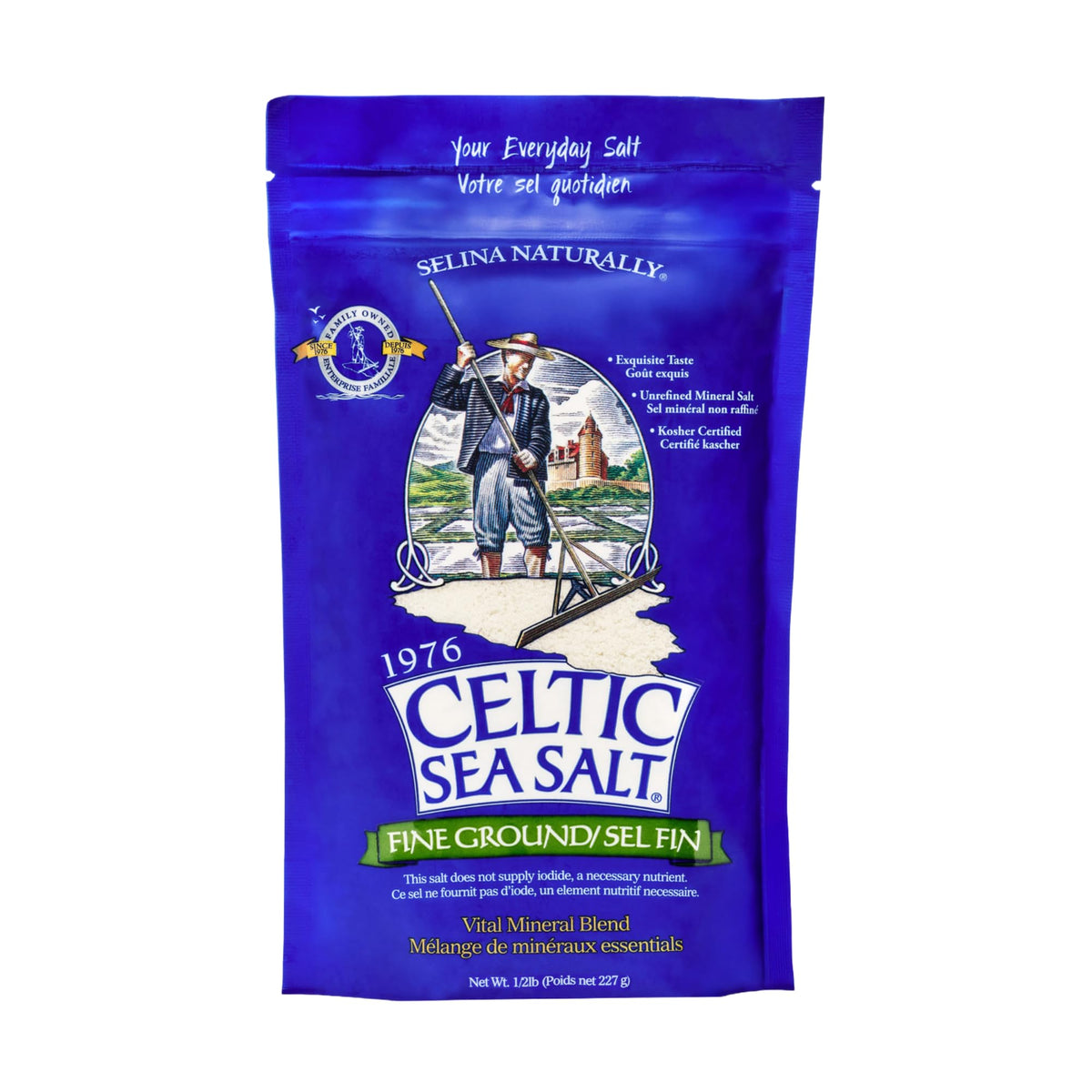 Celtic Sea Salt en grano fino en bolsa con cierre, ideal para cocinar.