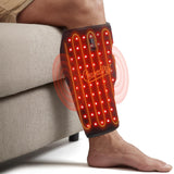 Charmpilot pantorrilla en uso con terapia de luz roja para relajación