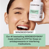 Botella CLEARSTEM MINDBODYSKIN en display para uso diario.