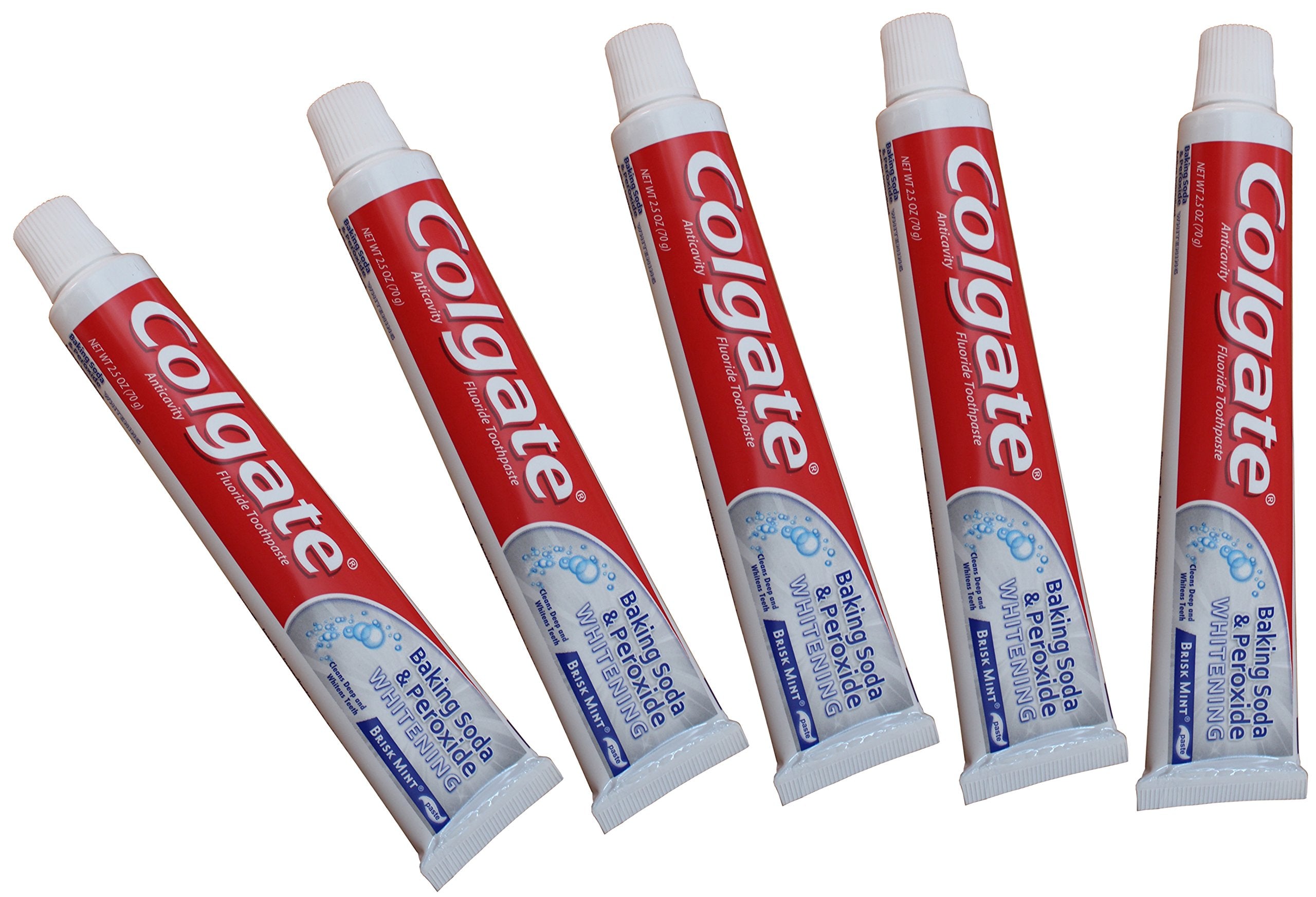 Colgate con bicarbonato de sodio en tubo para blanqueamiento suave y uso diario.