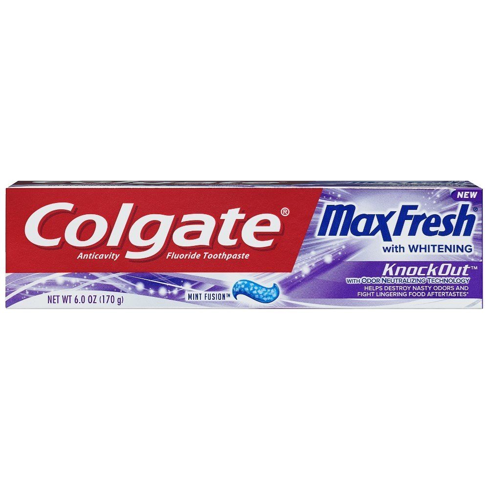 Colgate Max Fresh KnockOut, primer plano de la pasta con respiro de menta intenso.