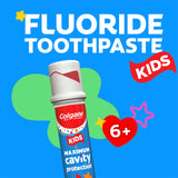 Colgate Kids con fluoruro, visual de paquete de seis tubos para familias.