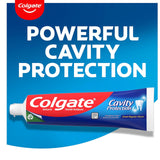 Uso diario de Colgate Protección Caries para dientes fuertes y sanos.