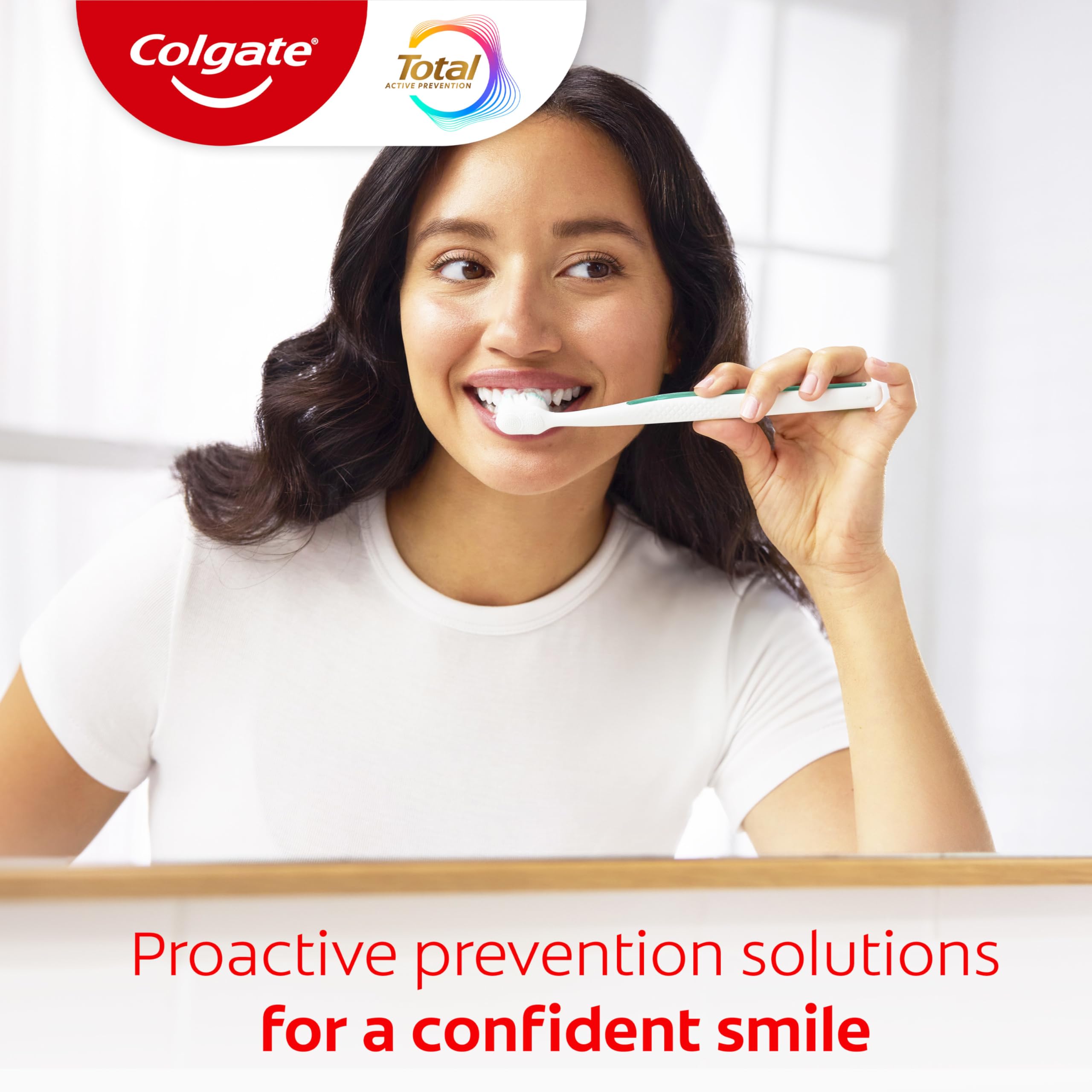 Colgate Total Prevención Activa Clean Mint, tubo de pasta, protege contra manchas y da brillo a la sonrisa.