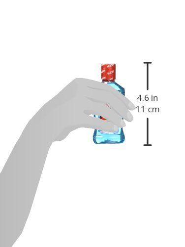 Colgate Total Advanced Pro-Sheild Peppermint Blast, primer plano de etiqueta para higiene bucal y branding.