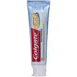 Colgate Total Blanqueadora, tubo 3 en formato 6 oz para uso diario