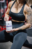 Core Nutritionals Creatina Monohidrato: ambiente de gimnasio que inspira uso diario.