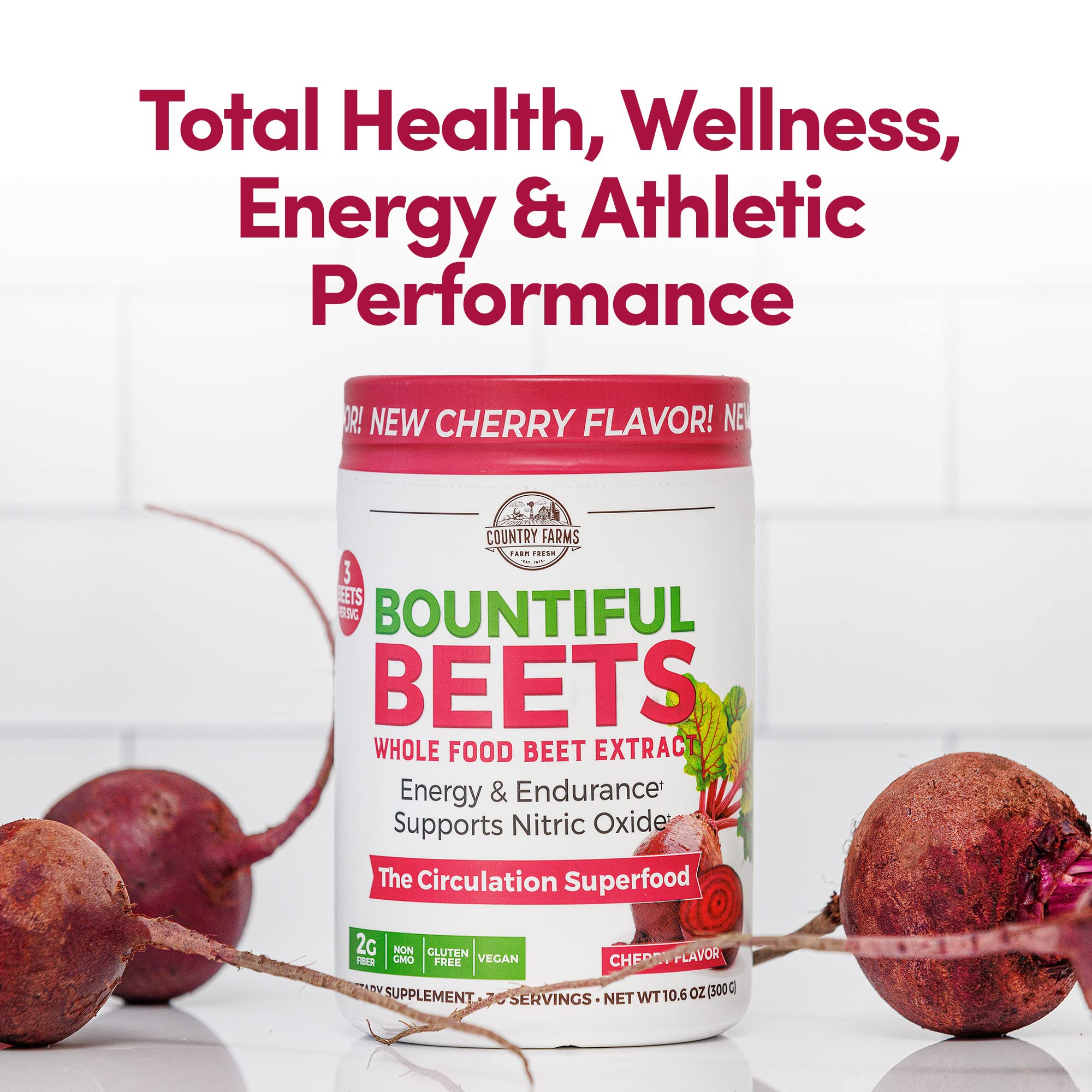 Vaso con Country Farms Bountiful Beets Powder, recomendado para impulsar energía diaria.