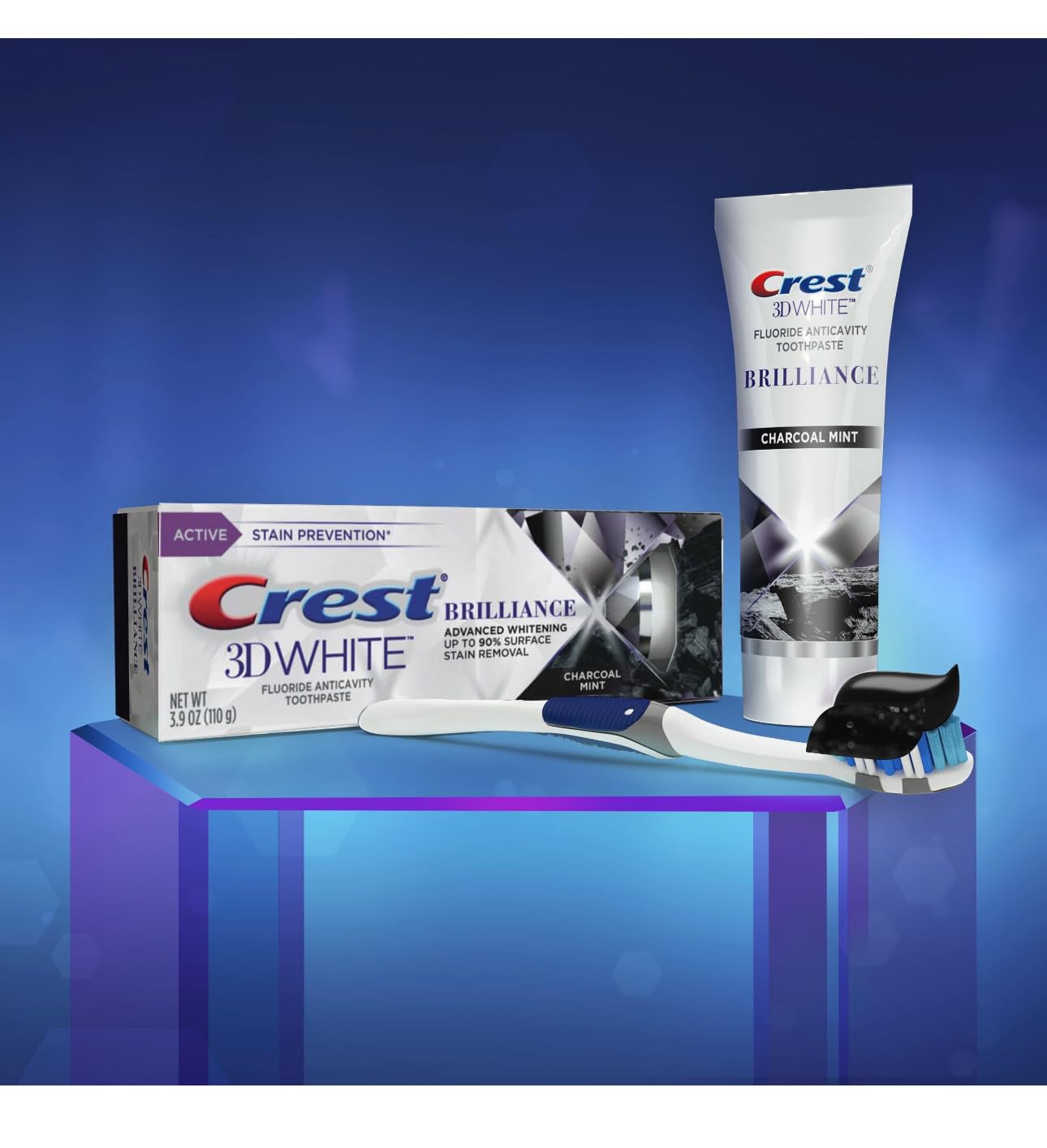 Crest 3D White Brilliance Charcoal, dientes más brillantes tras uso constante.