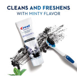 Crest 3D White Brilliance Charcoal, espuma suave para cepillado diario.