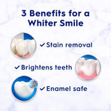 Crest 3D White Whitening Therapy con carbón activado, lateral de tubo, limpieza suave.