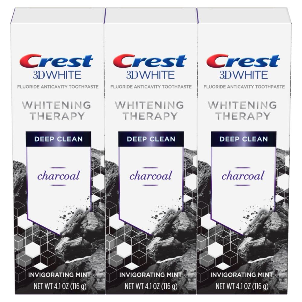 Crest Charcoal 3D White: pasta de dientes con carbón para blanqueamiento suave.