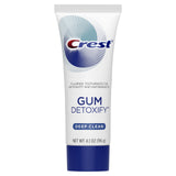 Crest Gum Detoxify penetra lugares difíciles cerca de la línea de las encías